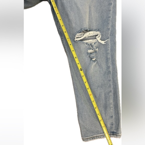 Abercrombie & Fitch Curve Love Mom Jeans Women's 24/0 High‎ Rise Blue Distressed - Picture 6 of 8